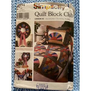 Simplicity 9234 quilt pattern grandmothers fan pillow sham table topper wreath